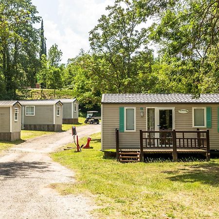Camping Les Rives Du Lac De Vinca 外观 照片